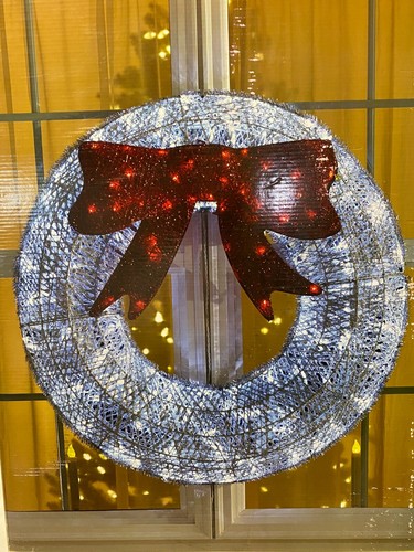 Christmas holiday pre lit - 3', pre-lit