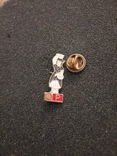 Women's Pin's Woman P Gasoline SHELL Gasoline Pump - L11 Pins