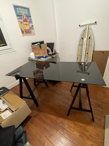 Table verre sur tréteaux - sur,