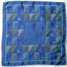 -YVES SAINT LAURENT  Foulard