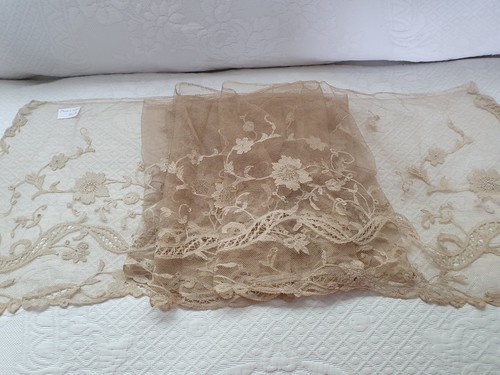 Dentelle religieuse