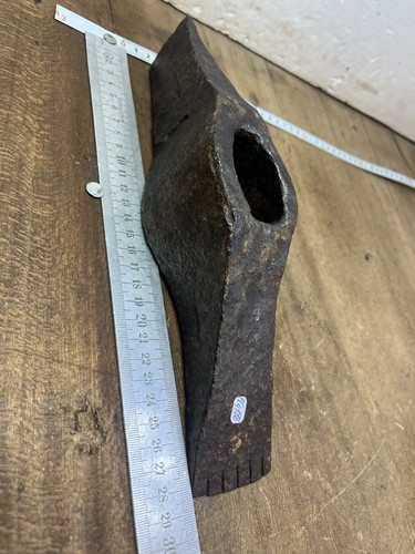 Outil ancien marteau - , taillant
