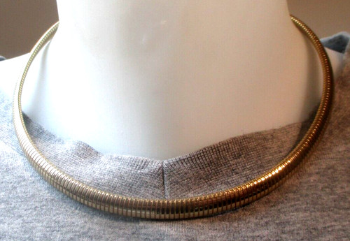 Collier ras cou - collier, rigide