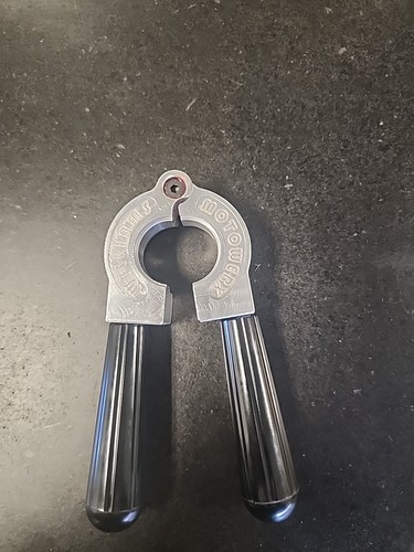 Ktm bearing race - removal, tool