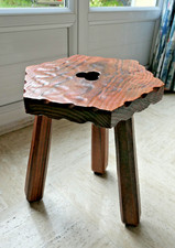 Tabouret tripode ancien en