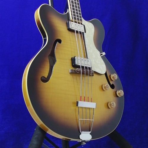 Guitare basse électrique