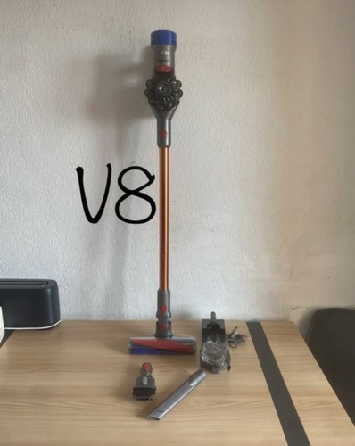 Aspirateur balai dyson - aspirateur,