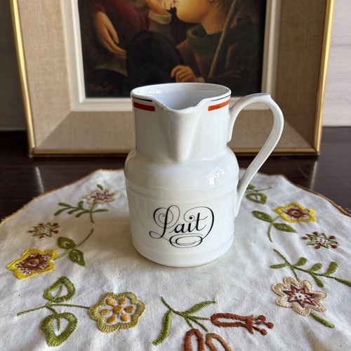 Pichet pot lait porcelaine - pot, a