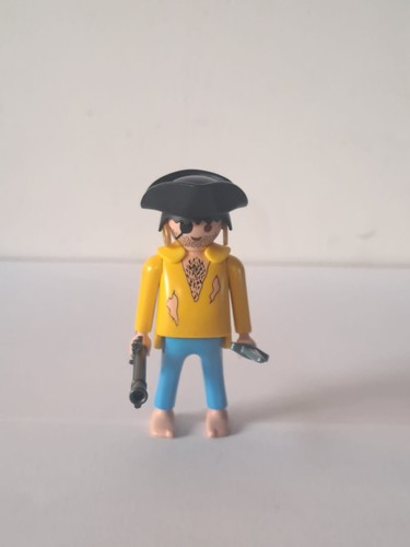 Playmobil pirate naufragé