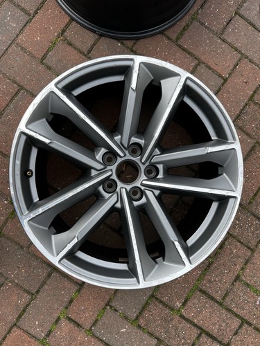 Audi sport sq3 suv - q3,