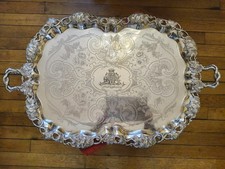 Grand plateau Centre de Table en métal Argenté Armoiries Comtales style Louis XV