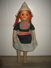 Ancienne Poupée en Tissu