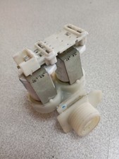 9000048505  Électrovanne Arrivé Eau Prise Clip Raccord Lave-linge Bosch Siemens