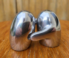 Les inséparables! Duo de personnages pour le sel et le poivre