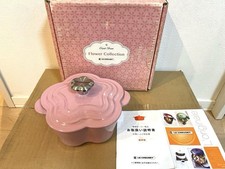 [Mint] Le Creuset Cocotte Fleur 16cm Pink Flower Pot Unused Displayed Japan Rare