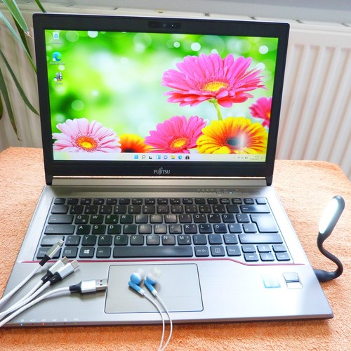 Fujitsu e746 pouces - fujitsu,