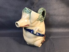 Ancien pichet à eau en