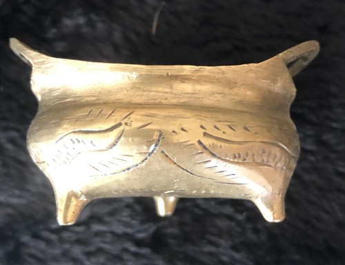 Small chinese footed marked - small,