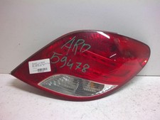 Feu arriere principal droit