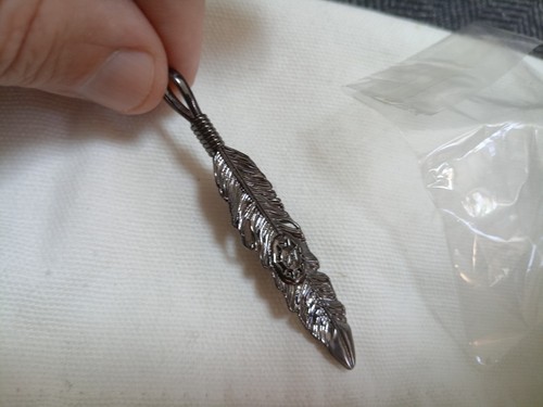 Pendentif plume noire zadig - , et