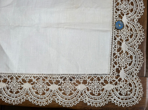 Dentelle ancienne petite - -,