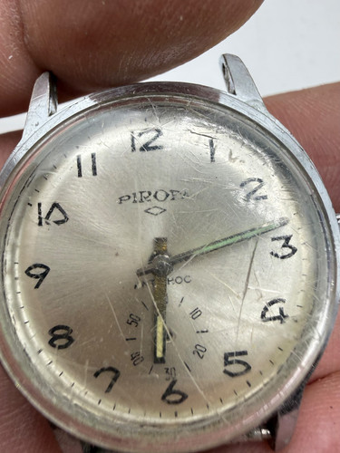 Montre mecanique vintage - montre,
