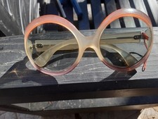 Lunette de soleil oversize