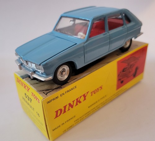 Dinky toys 537 - dinky,