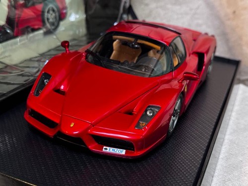 Voiture miniature rouge - , b.b.r