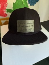 Casquette Noire « J’vais t’arracher les yeux tête de cul »