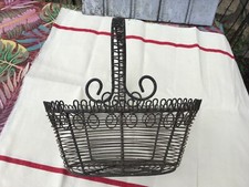 ANCIEN PANIER EN FIL DE FER