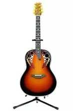 Mini figurine Ovation Guitar