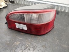 Feu arriere principal droit