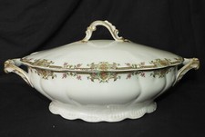 * Service PORCELAINE DE LIMOGES début XXè " JBT & Cie " Soupière ovale /Légumier