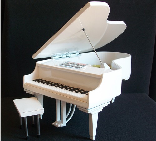Piano queue miniature blanc - à,
