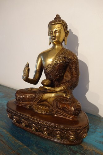 Très fine statue bouddha - très,
