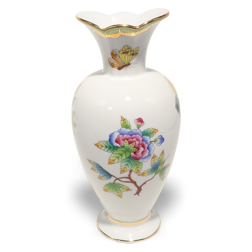 Herend queen victoria vase - queen,