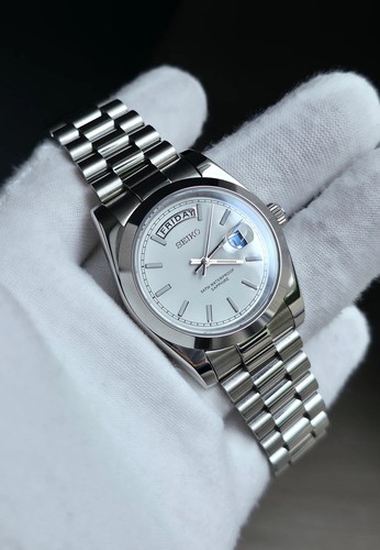 Seiko day date quartz - day-date, quartz–