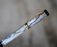 MAGNIFIQUE STYLO ROLLER PARKER