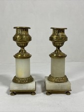 Paire de bougeoirs en marbre