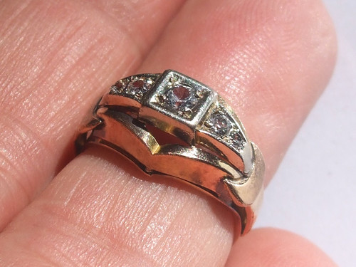 Belle bague ancienne - belle,