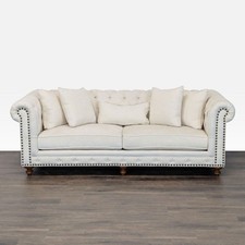 Classic 3-Seat Tufted
