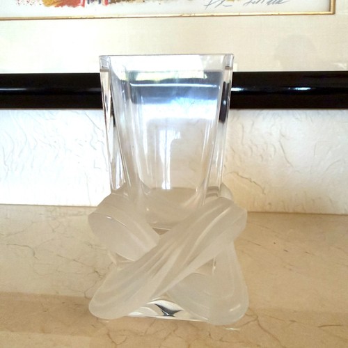 Lalique lucca crystal vase - lalique,
