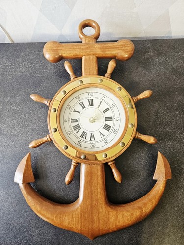 Horloge bois forme - en, ancre