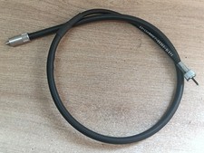 Un cable de compteur SUZUKI