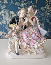 Statuette en porcelaine - Figurine vintage romantique représentant un couple