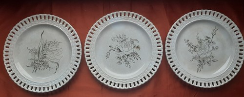 Lot assiettes ajourées - de,