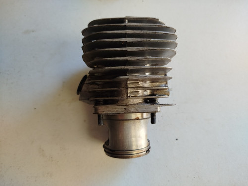 Cylindre piston pour - piston,