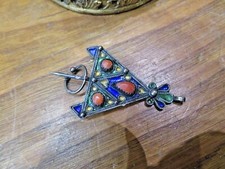antique oriental jewelry brooch in silver and coral enameled geria fibula