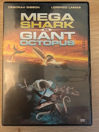 Mega shark giant - mega, vs